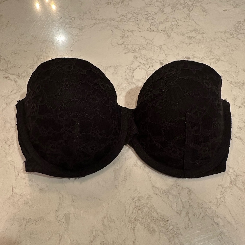32D Victoria’s Secret Bra push up black